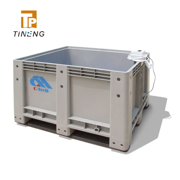 Heavy duty plastic concrete specimen curing tank